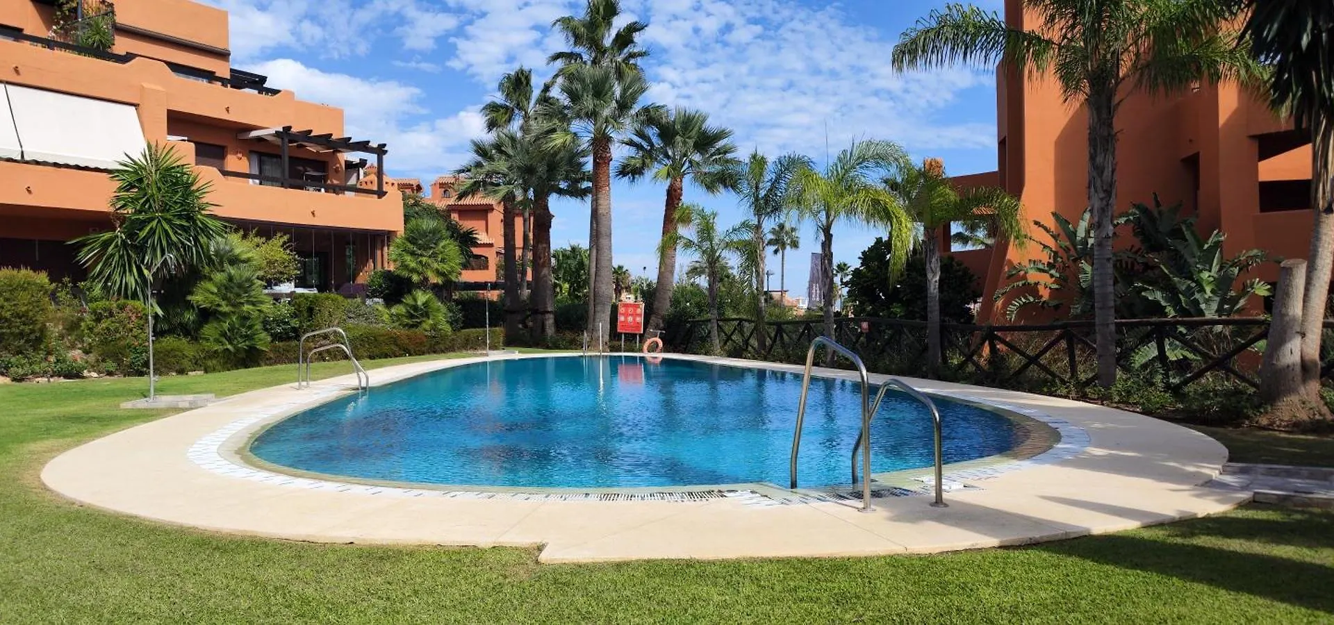 Jardines De Nueva Galera Apartment Estepona